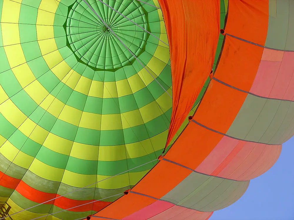 Bunte Ballonhülle in Marrakesch